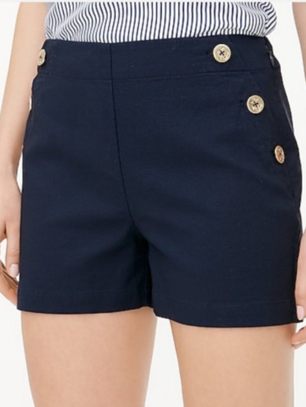 🔴 J. Crew navy gold button shorts